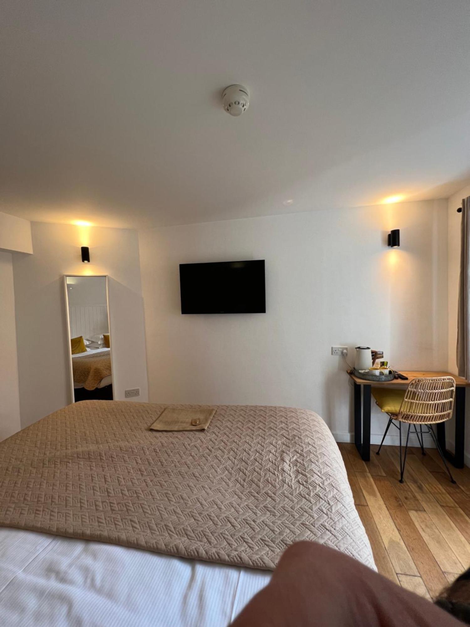 ברוקנהרסט Cottage Lodge Hotel מראה חיצוני תמונה