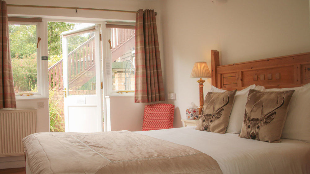 ברוקנהרסט Cottage Lodge Hotel מראה חיצוני תמונה